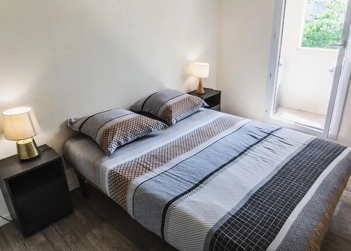 - Paradis Medieval 3*